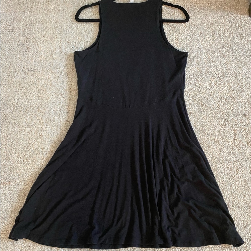 Athleta Black Dress and Cropped Workout Pants Bundle - Size M